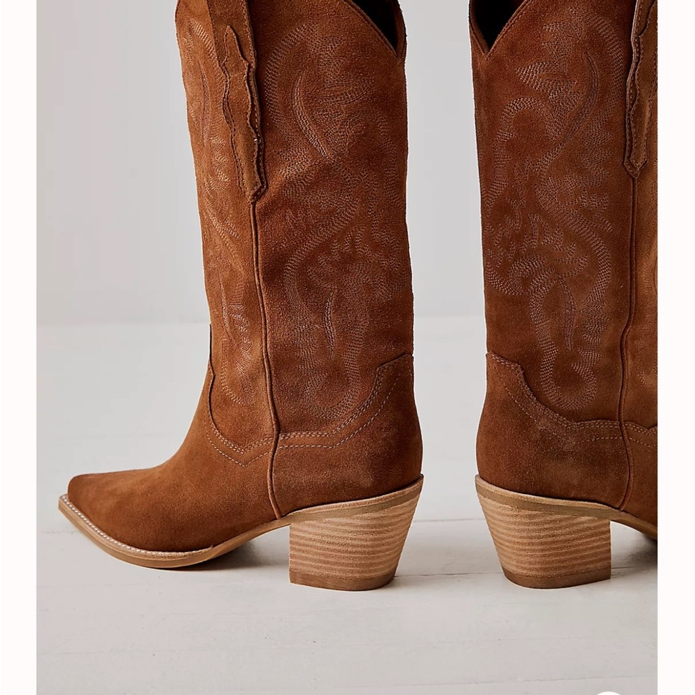 Brand new western Jeffrey Campbell boots!